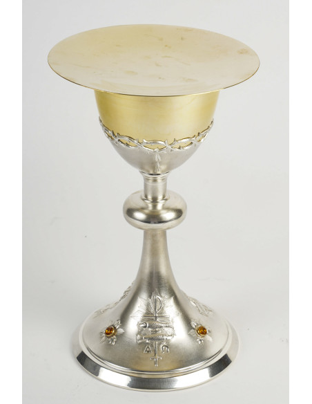 A Chalice and its Paten.