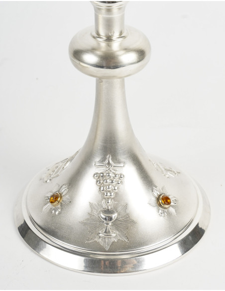 A Chalice and its Paten.