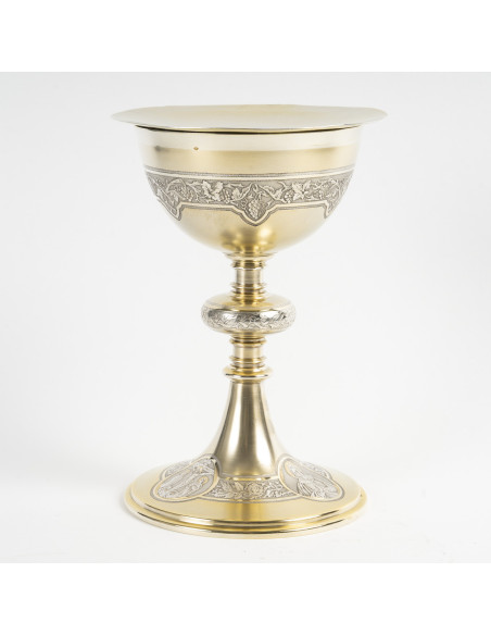 A Chalice and its Paten.