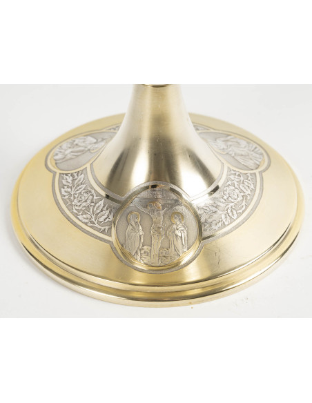 A Chalice and its Paten.