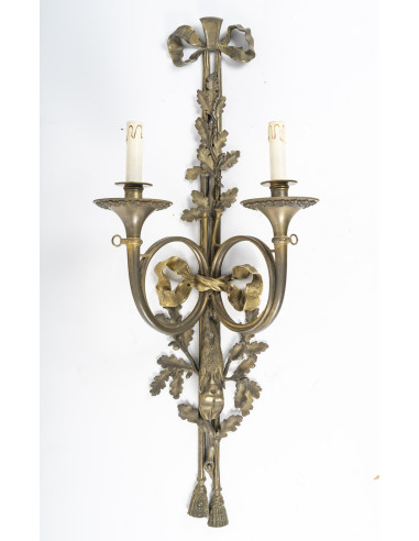 A Pair of Wall - Lights in Louis XVI...