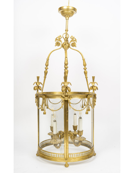 Paire de lanternes de style Louis XVI.